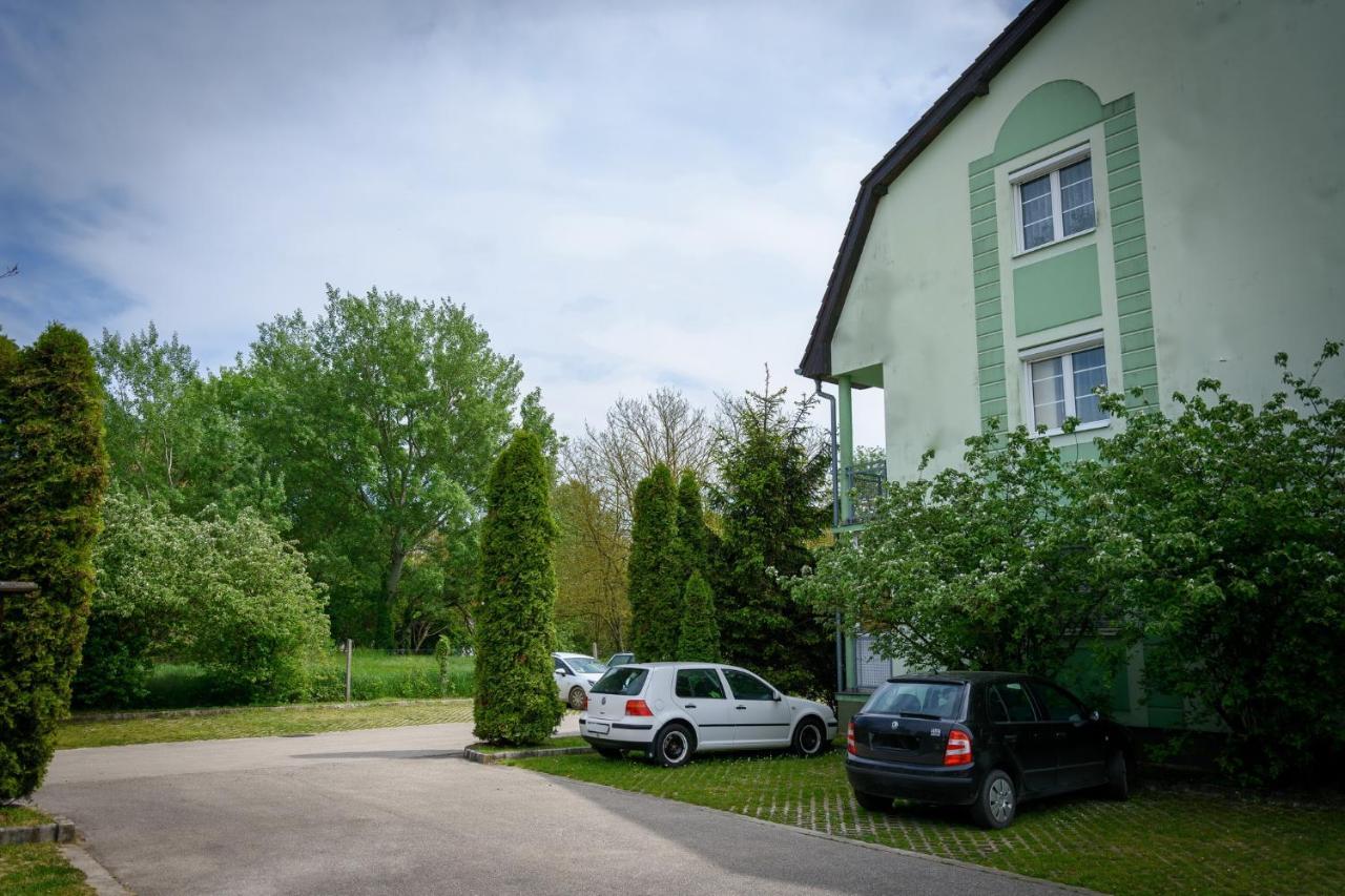 Erika Apartman Sárvár 外观 照片